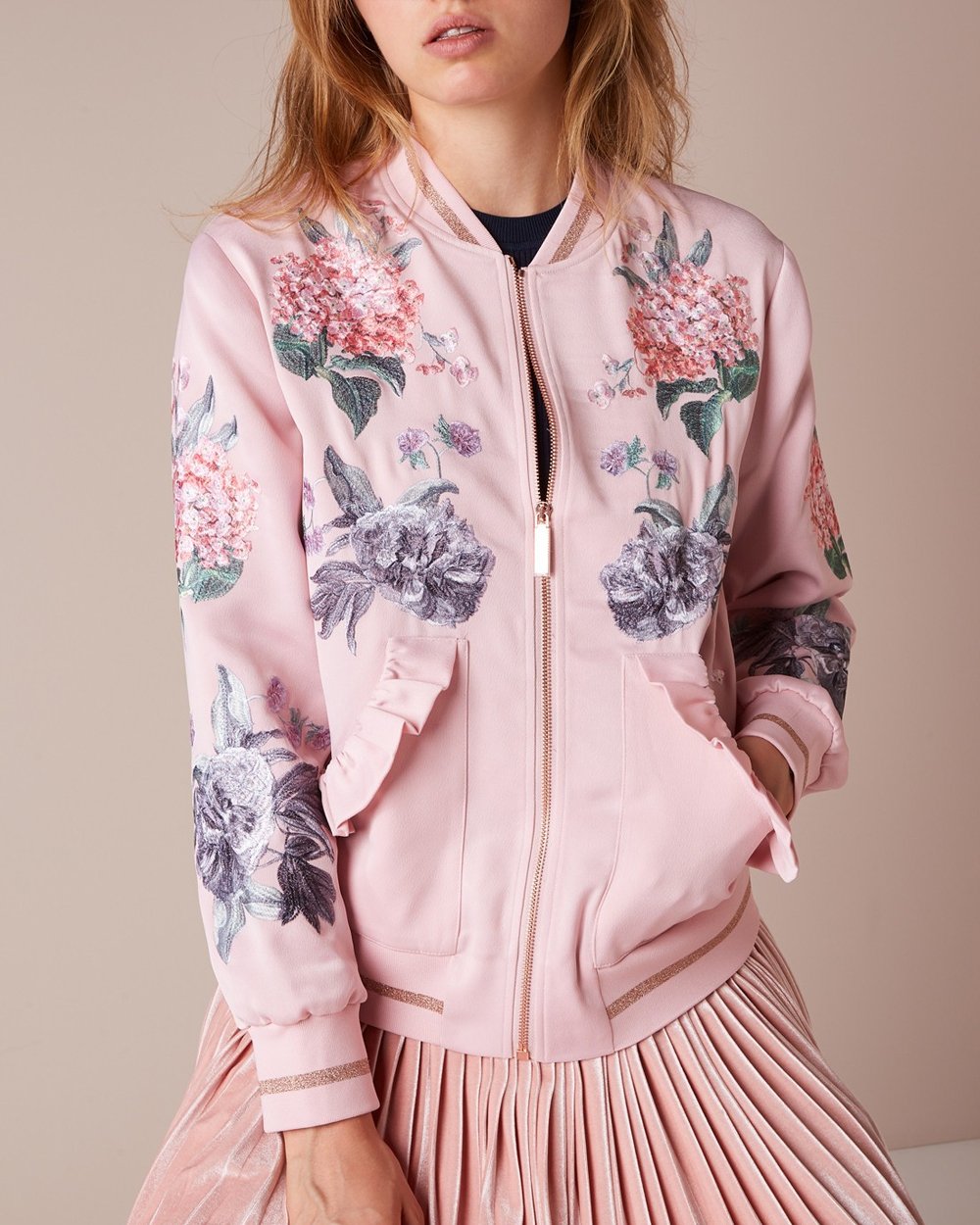 Lirl Suspendisse turpis